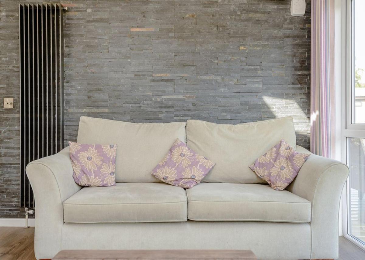Woodside Bay Lodge Retreat Wootton Bridge  Екстер'єр фото