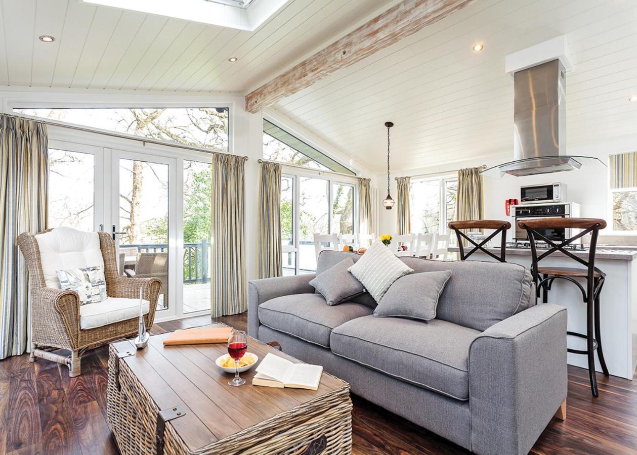 Woodside Bay Lodge Retreat Wootton Bridge  Екстер'єр фото